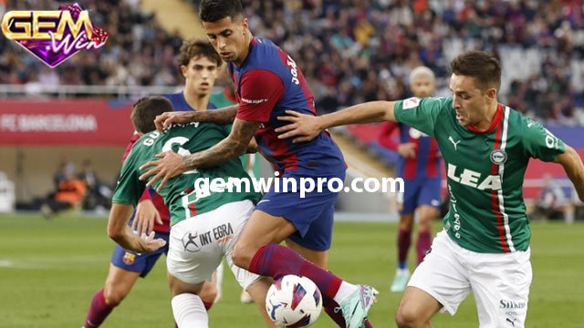 Nhận định phong độ hai câu lạc bộ Alaves vs Barcelona