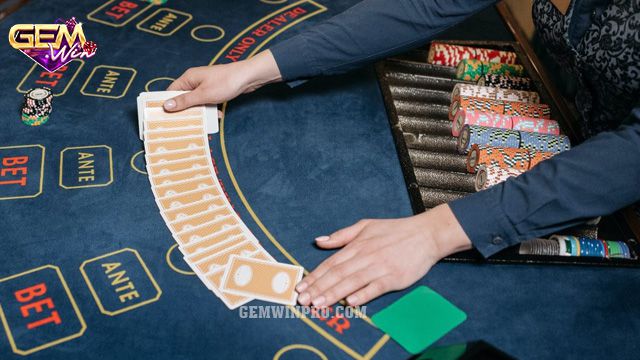 Giới thiệu khái quát về cách đánh gấp thếp Baccarat